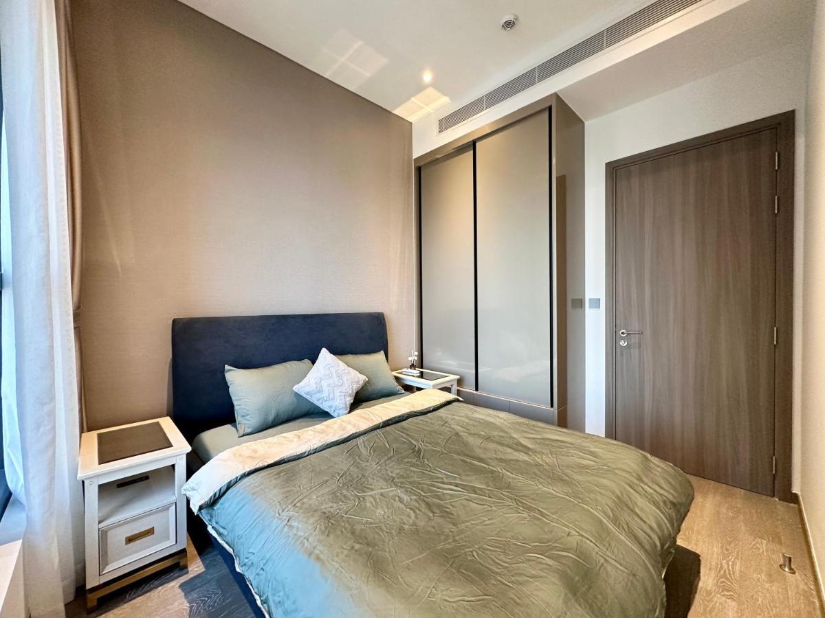 Apartment Luxury 2bd W Rooftop Bar & Pool In Saigon Center *